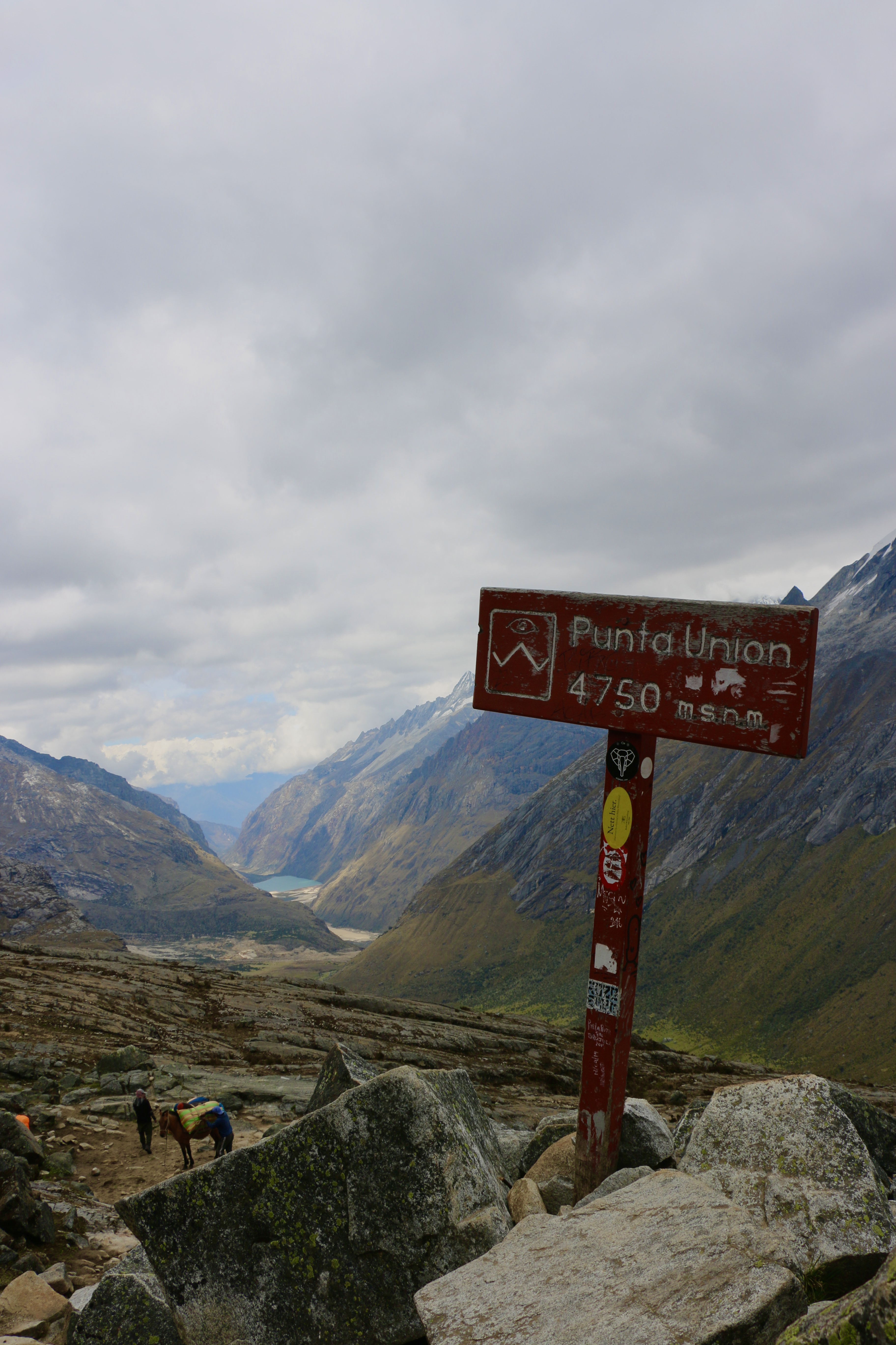 Punta Union pass - santa cruz trek